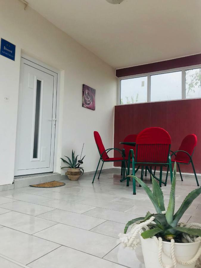 Apartmani Fulir Врси Экстерьер фото